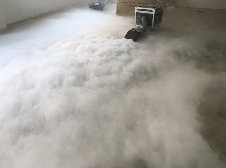 3D雾幕机租赁水雾机出租价格合理新机器欢迎来电&nbsp;&nbsp;地烟机出租