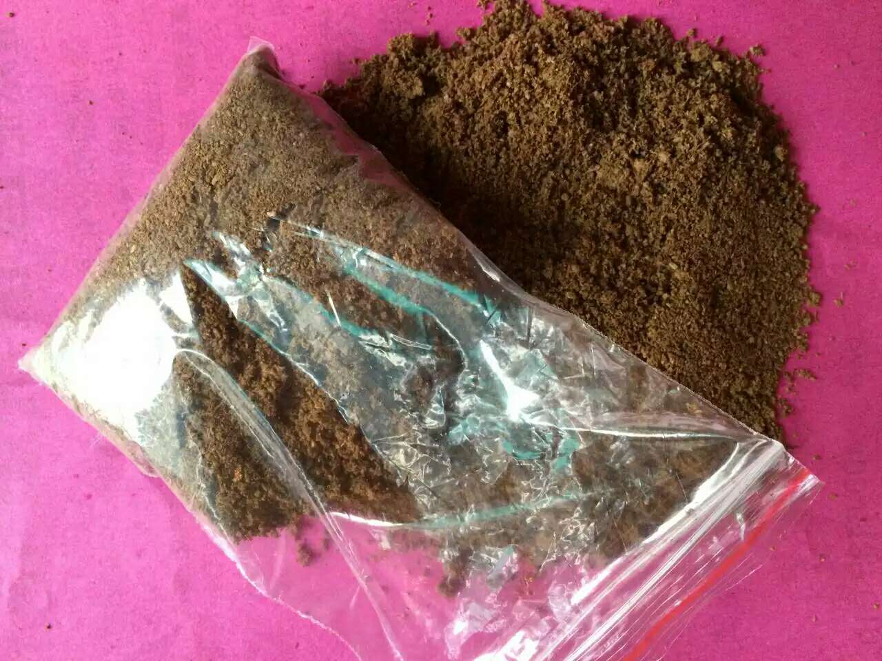 供应有机肥菌肥原料糖渣 纯植物食品级下脚料 有机质高  有机肥原料  木糖醇渣
