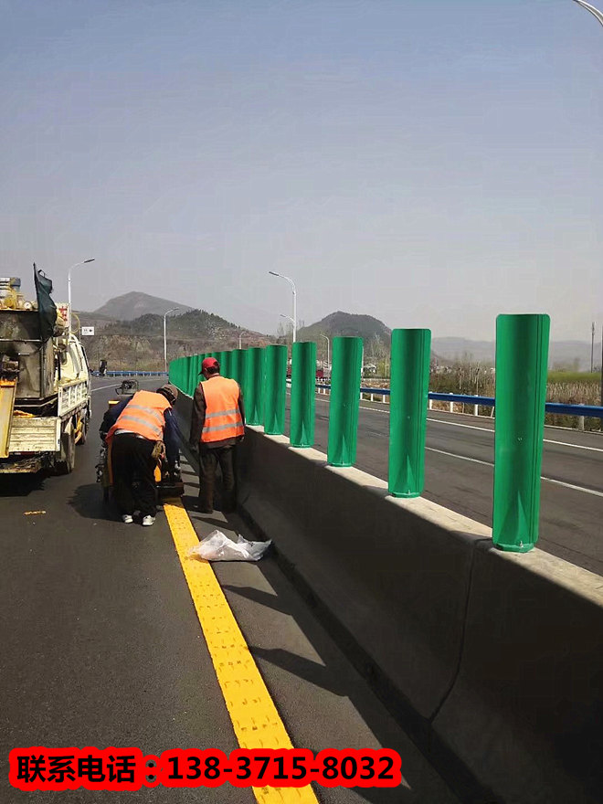 余杭道路标识划线机施工应用