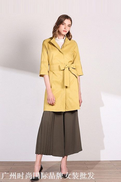 供应设计师女装库存尾货品牌服装走份