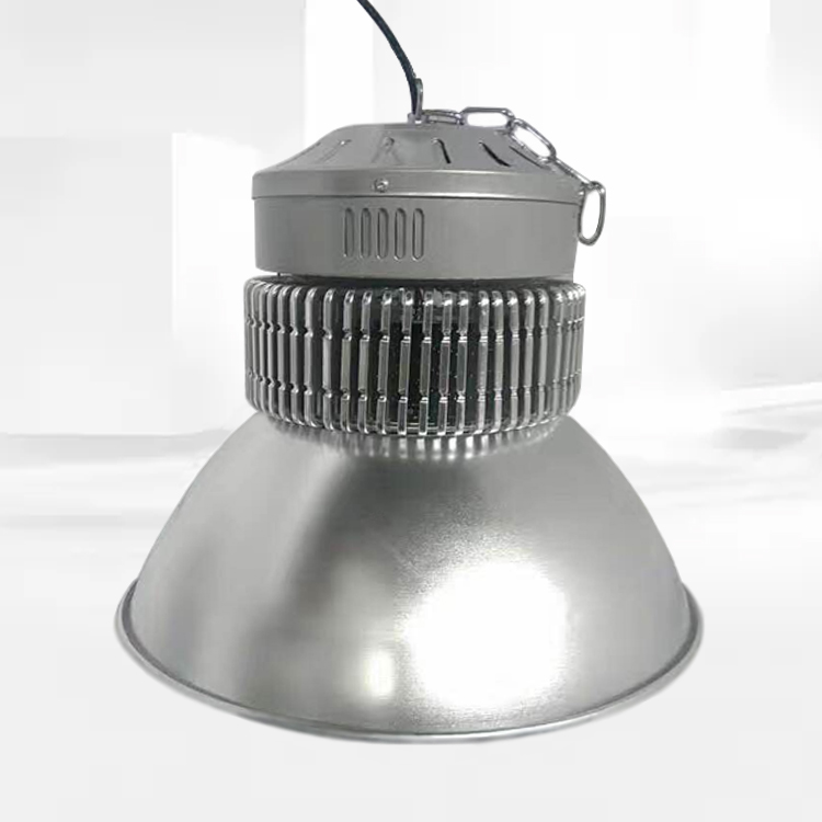 LED鳍片工矿灯 车间厂房吊灯体育馆照明灯