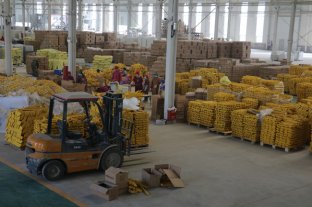 SMC玻璃钢电缆支架发货快  电缆支架厂家