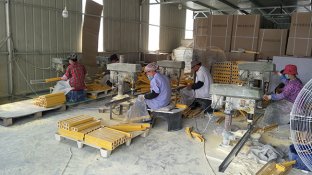 地铁电缆托臂支架批量生产  电缆支架  玻璃钢电缆支架  电缆支架厂家