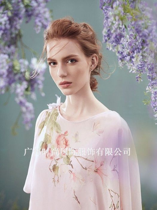 广州一线品牌折扣女装批发款式时尚高端正品