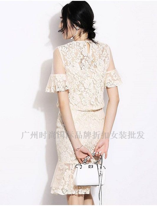 一手折扣品牌女装货源批发商场折扣女装尾货