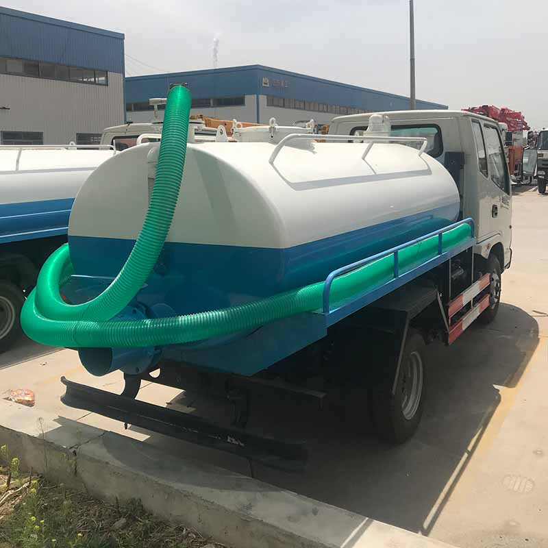 小型路面喷洒车 道路降温专用洒水 绿化森林消防洒水车
