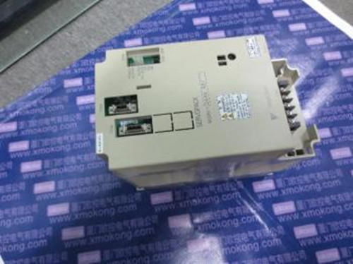 安川伺服电机SGMPH04AAE4CD  6FC5203-0AF01-0AA0  3HAC029105-001