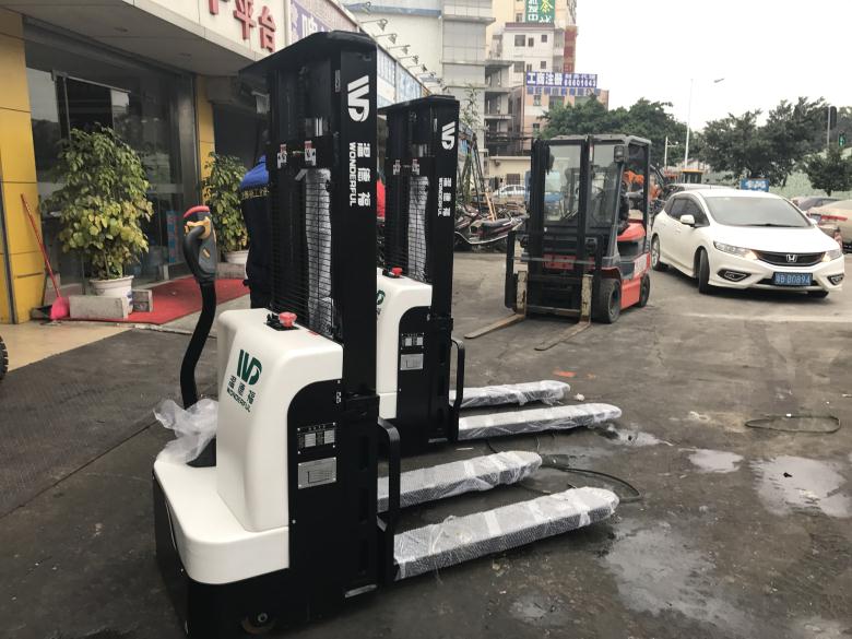 沙井温德福低价出售全电动托盘堆高车  叉车维修  四海叉车  宝骊叉车