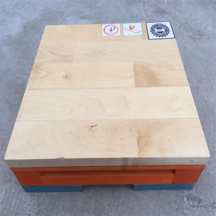 运动木地板生产厂家直销 木地板专业施工团队  篮球场木地板  室内运动木地板  体育馆木地板