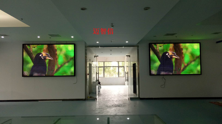 室内P2.5小间距全彩  LED  LE显示屏