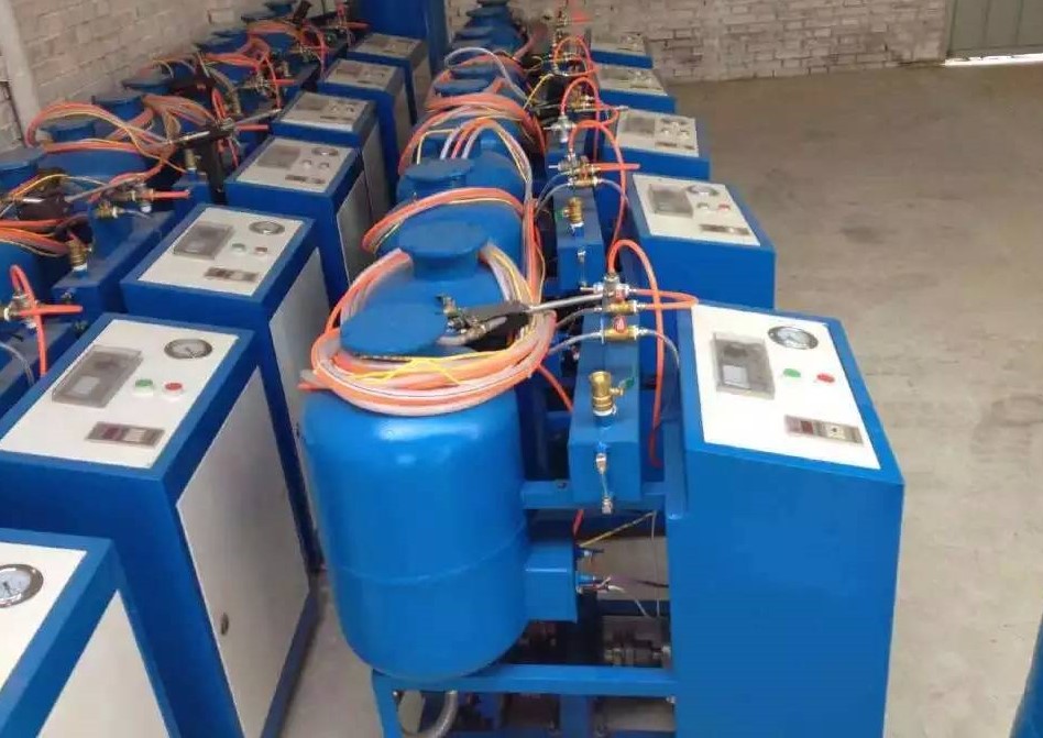 保温冷库小型聚氨酯施工发泡机&nbsp;&nbsp;聚氨酯喷涂机&nbsp;&nbsp;低压喷涂机&nbsp;&nbsp;聚氨酯低压喷涂机