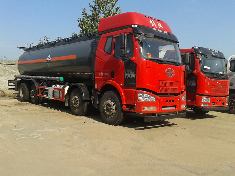 东风145甲醇车