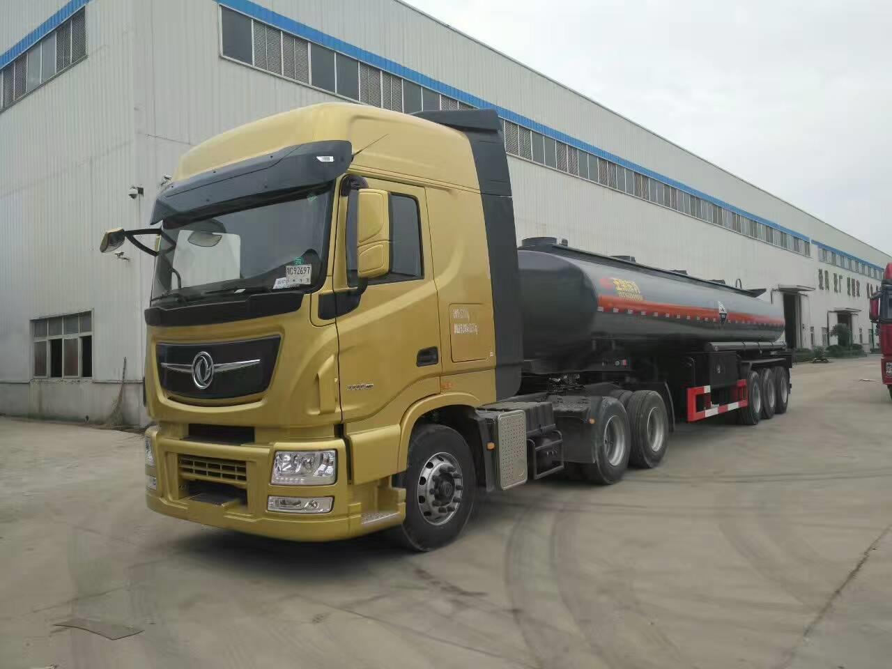 15吨石油运输车