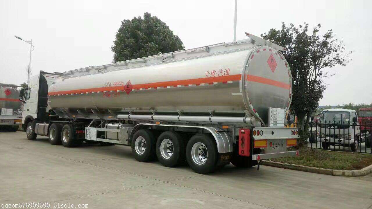 国六氢氯酸配送车