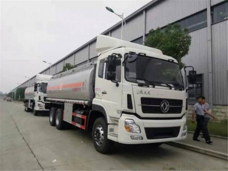 20吨氢氯酸配送车