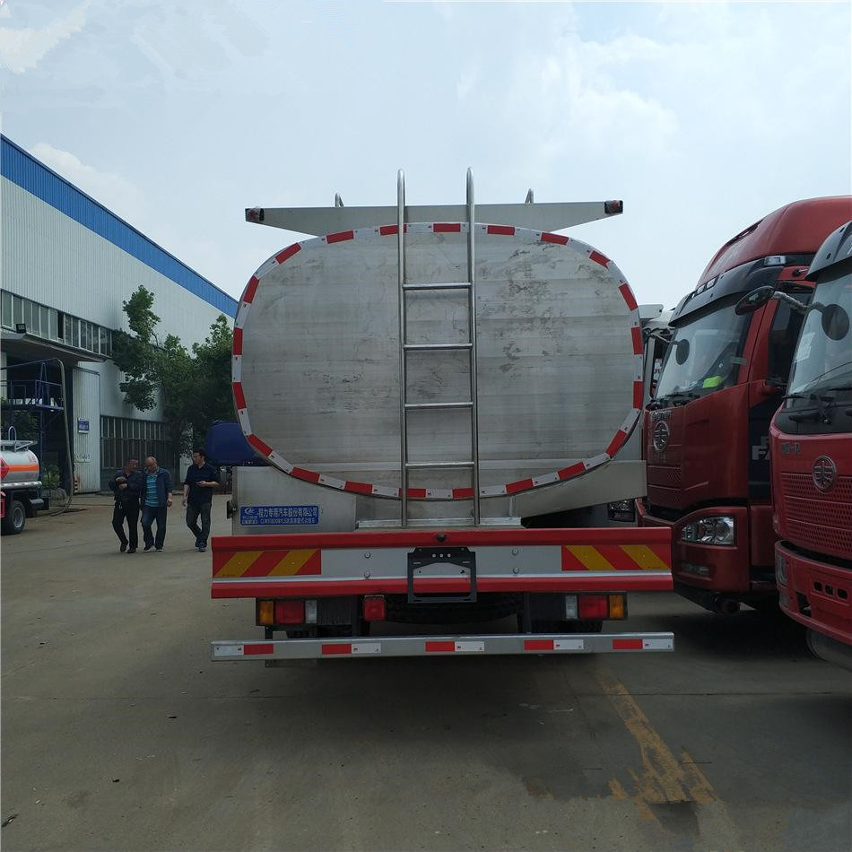 38方碱水剂车