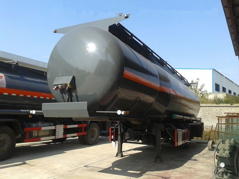 解放J6丁醇运输车