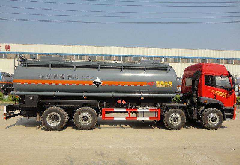 东风153净水剂运输车
