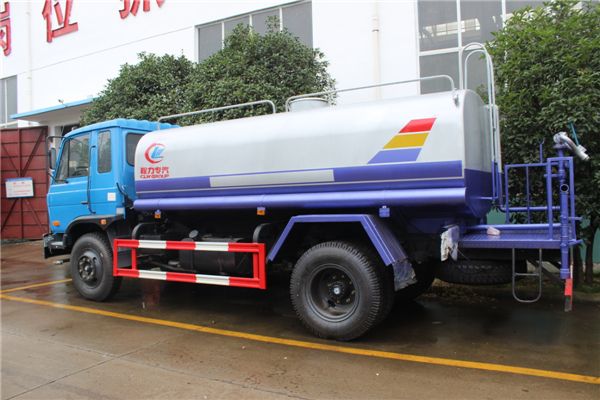 4.2方油罐车