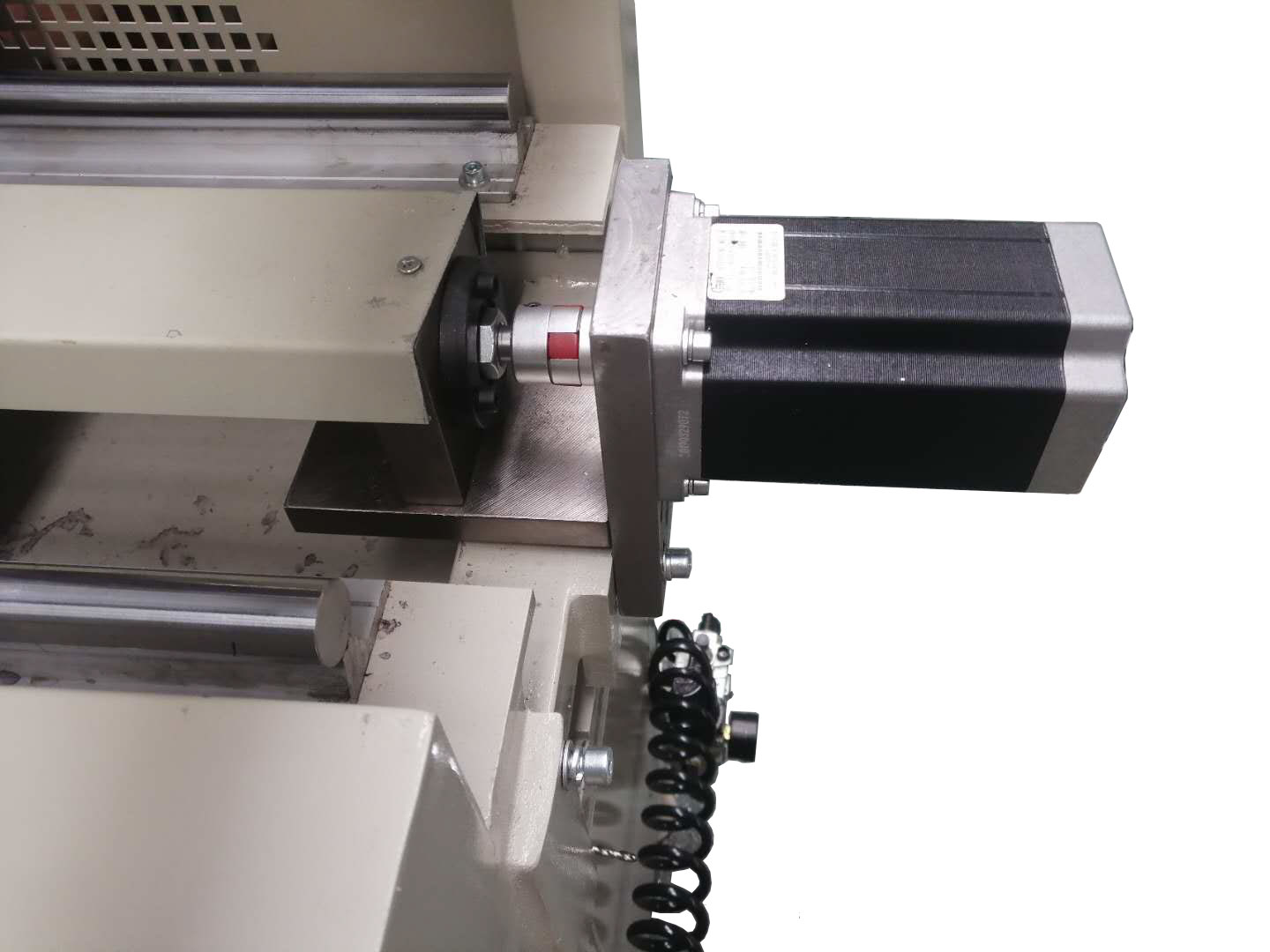 断桥铝门窗设备HLJMJ-CNC-500数控角码切割锯  华兴数控切割锯