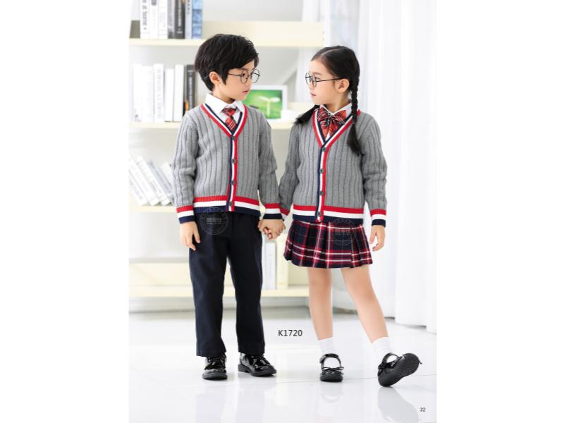 园服样式时髦-要买新潮的幼儿园园服上哪
