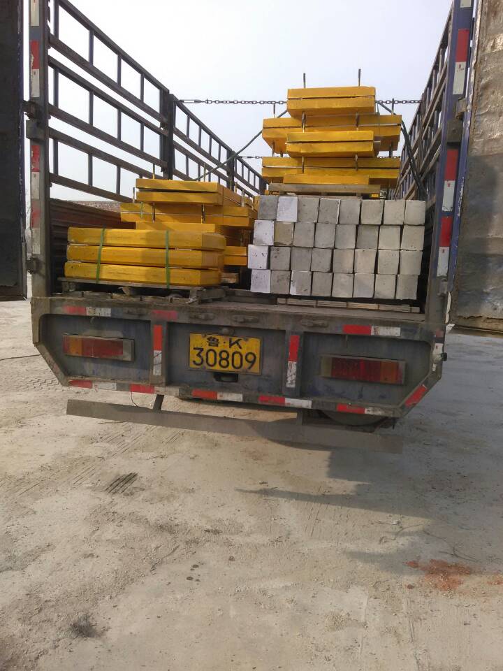 铁路沿线警示标志+JN警示桩PICC承保 金能电力 铁路水泥标识 金能公里桩