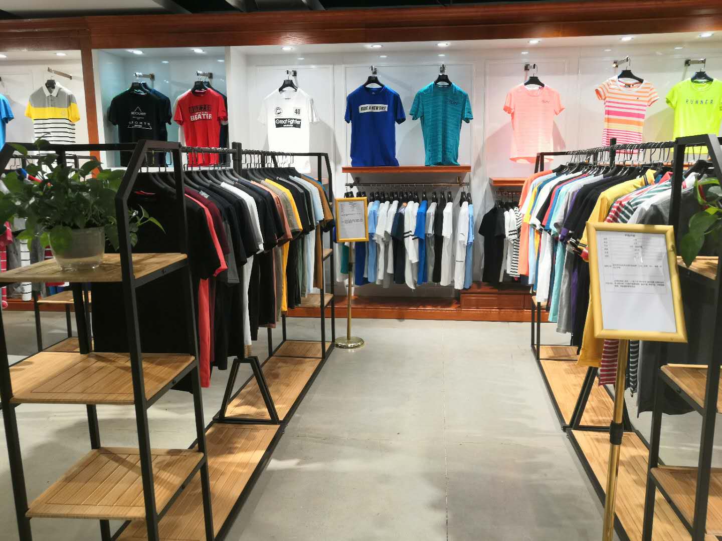 广州春夏男装休闲时尚原单现货折扣批发基地  品牌男装  尾货批发  库存批发