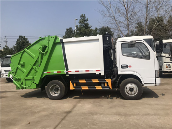 东风多利卡5方压缩垃圾车现车  5方压缩垃圾车厂家位  最便宜5方后装压缩垃  摆臂式垃圾车厂家直销