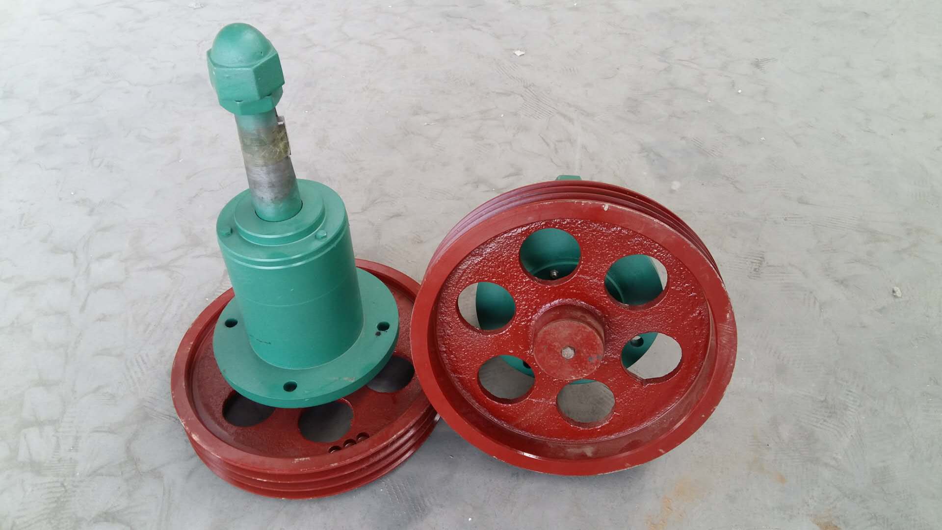 冷却塔卧式减速机联轴器  减速机联轴器厂家  德州冷却塔减速机  风机轴承箱厂家