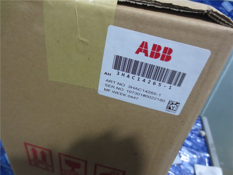 ACS800-104-0320-3+C126+V991变频器  1756-IA8D  3HAC029105-001