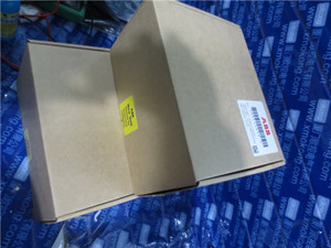 ABB机器人3HAC029105-001  APBU-44C