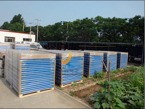 轮滑球围挡A扬州轮滑球围栏A轮滑球围栏生产厂家  轮滑球围栏价格  单排轮滑球围栏厂家