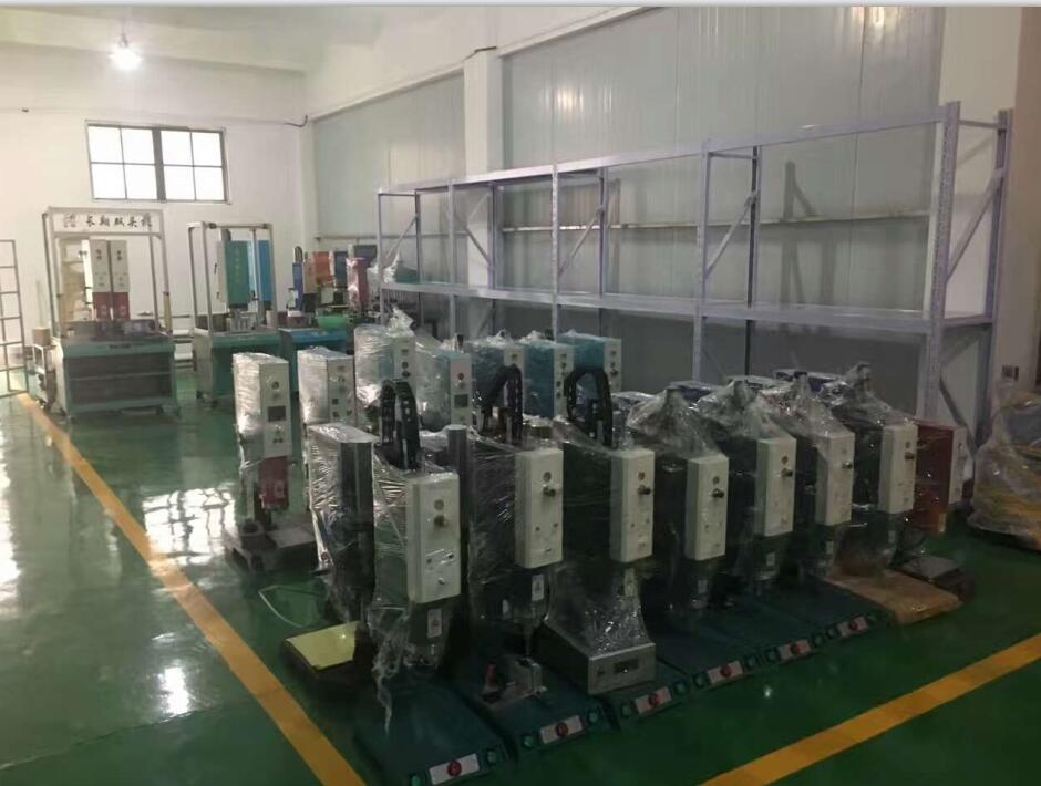 周转箱焊接机，沈阳中空板超声波焊接机，吉林超声波焊接机  超声波塑焊机