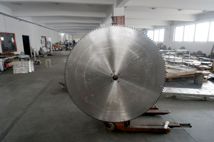 切割实心铝棒用什么锯片好  铝棒锯片
