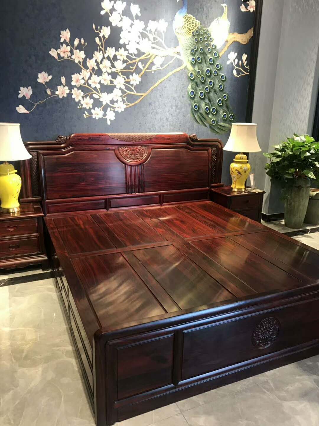 阔叶黄檀就是印尼黑酸枝吗  想买红木家具  花梨木和黑酸枝  红酸枝