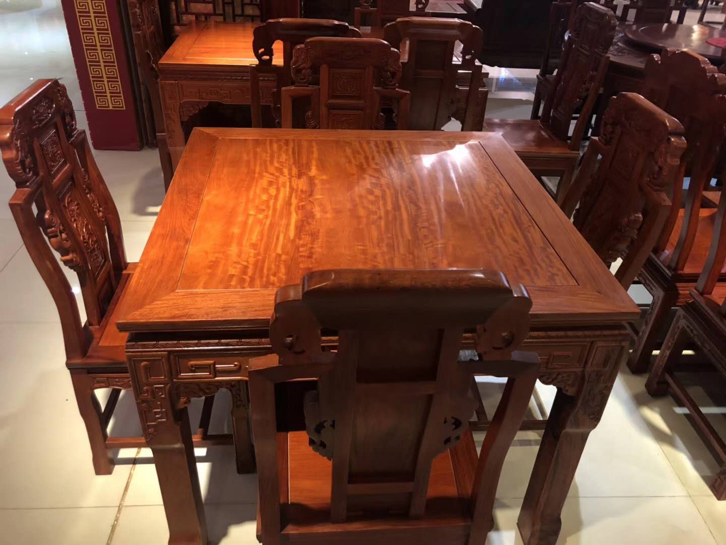 浙江东阳缅花家具哪里好  大果紫檀沙发  刺猬紫檀沙发  红木家具