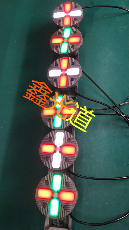智能交通智慧道钉，礼让行人智慧斑马线  智慧铸铁道钉价格  智慧铸铁道钉厂家  压不坏的铸铁道钉