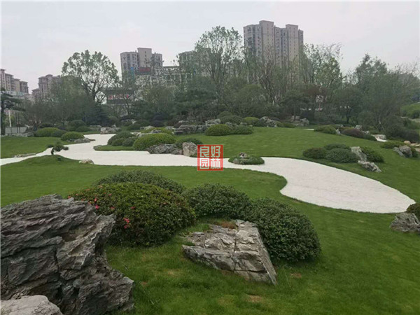 广东野山石产地，黑山石枯水造景石，产地直销，国发货  假山石