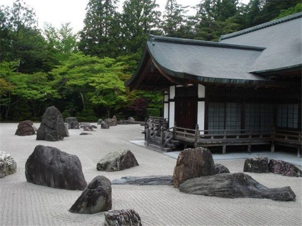 广东野山石产地，黑山石枯水造景石，产地直销，国发货  假山石
