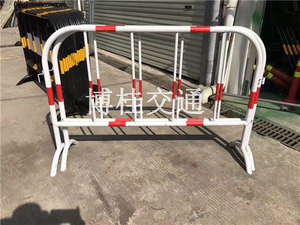 南宁铁马价格-品牌好的铁马护栏价位