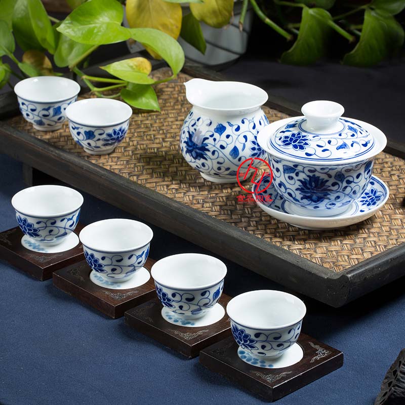 景德镇手绘青花茶具 手绘青花玲珑茶具礼品套装&nbsp;&nbsp;景德镇手绘茶具&nbsp;&nbsp;手绘青花茶具套装