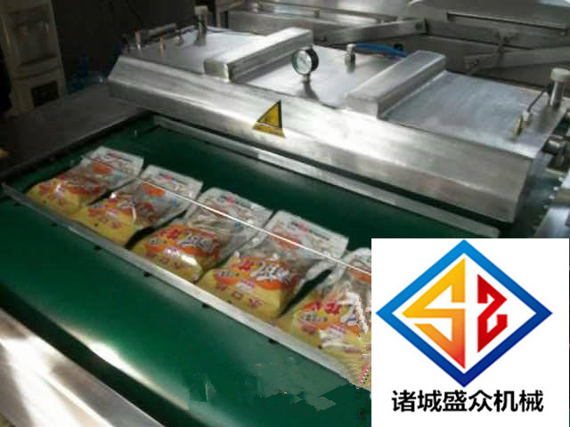 牛肉干滚动式真空包装机?粘玉米连续式封口机  牛肉干真空封口机  鸡爪真空包装机  鸭脖鸭头真空包装机
