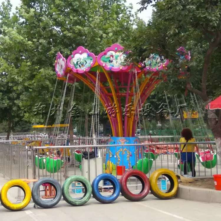 莲花飞椅占地小的飞椅金山游乐厂制造各类游乐设备  旋转飞椅  儿童游乐设备  飓风飞椅