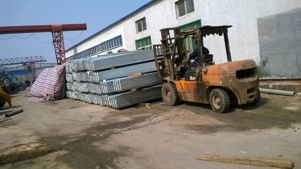 三门峡高速公路护栏板量大从优  波形护栏  波形梁护栏护栏板  防撞护栏