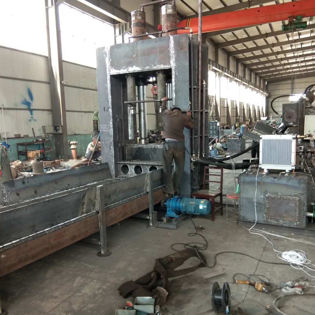 废旧暖气片截段用龙门剪切机  液压龙门剪切机  重型龙门剪