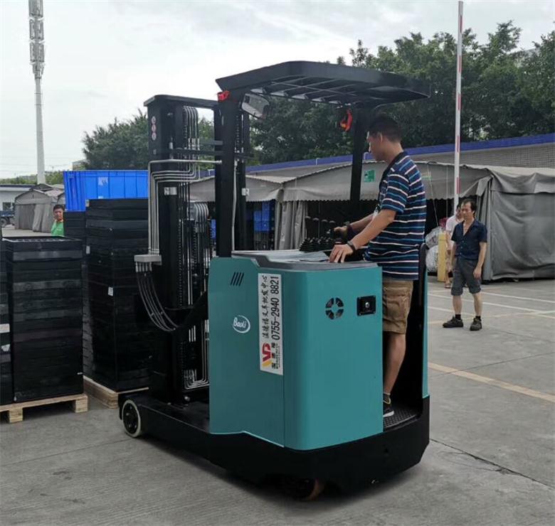 沙井温德福叉车行低价出售宝骊前移式平衡重叉车  手拉车  合力叉车  电动叉车