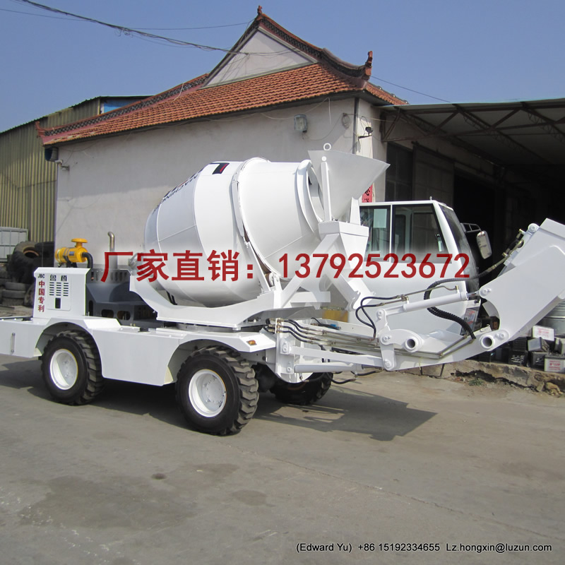 鲁樽4方峨眉山小型混凝土搅拌机价格热销新款  自动上料搅拌车  移动式搅拌机  小型混凝土搅拌车