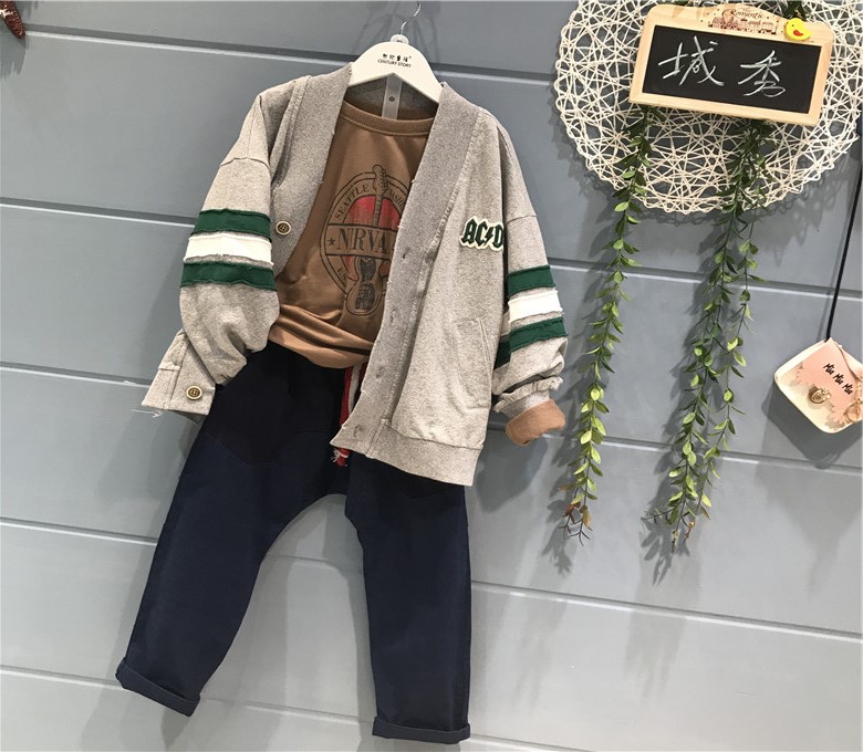 沙河大街城秀2019秋季品牌童装折扣尾货批发  童装批发  库存尾货  品牌折扣