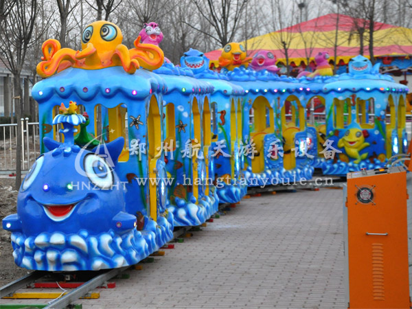 航天游乐新出儿童室内游乐设备海洋火车  2019爆款