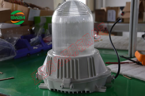 全方位SW7100照明_防眩金卤泛光工作灯|150J  泛光灯厂家  泛光灯价格  尚为SW7100厂家